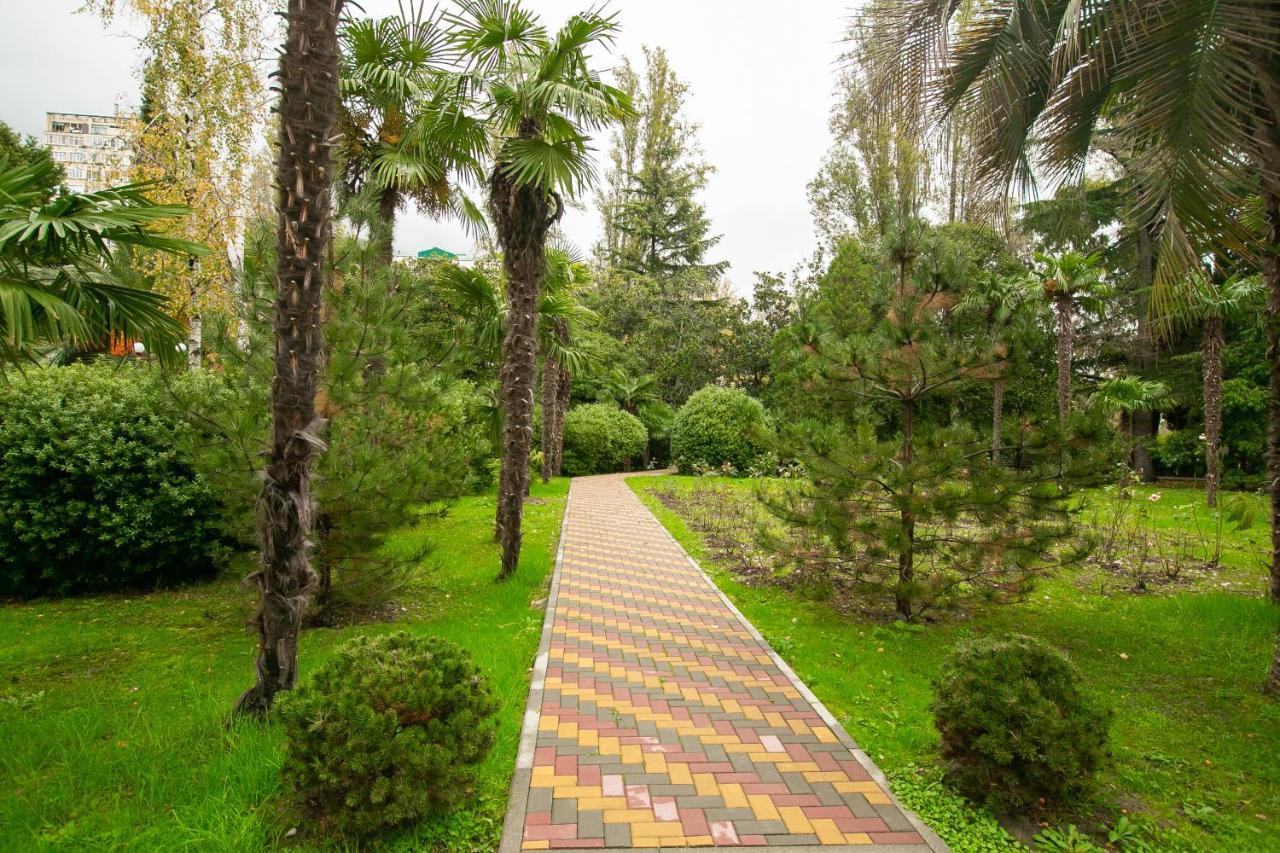Amza Park Hotel Gagra Dış mekan fotoğraf