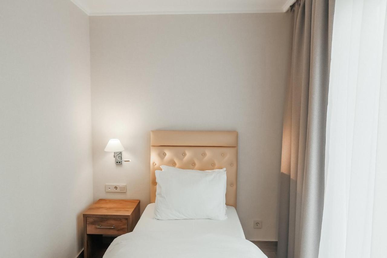 Amza Park Hotel Gagra Dış mekan fotoğraf
