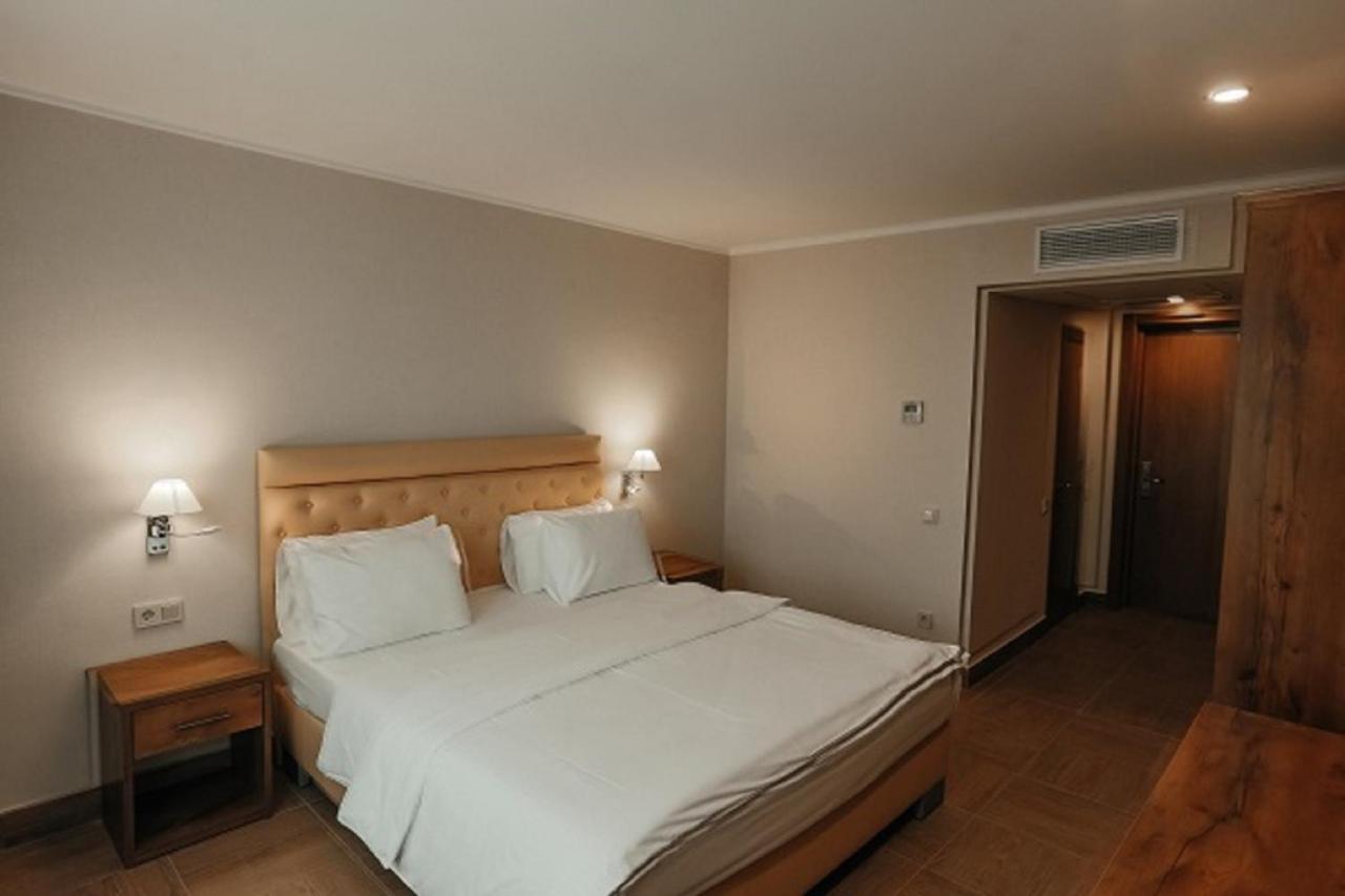 Amza Park Hotel Gagra Dış mekan fotoğraf