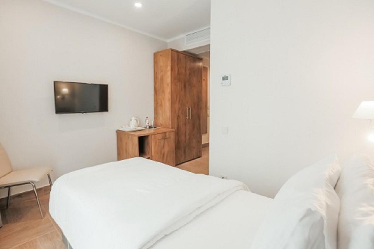 Amza Park Hotel Gagra Dış mekan fotoğraf
