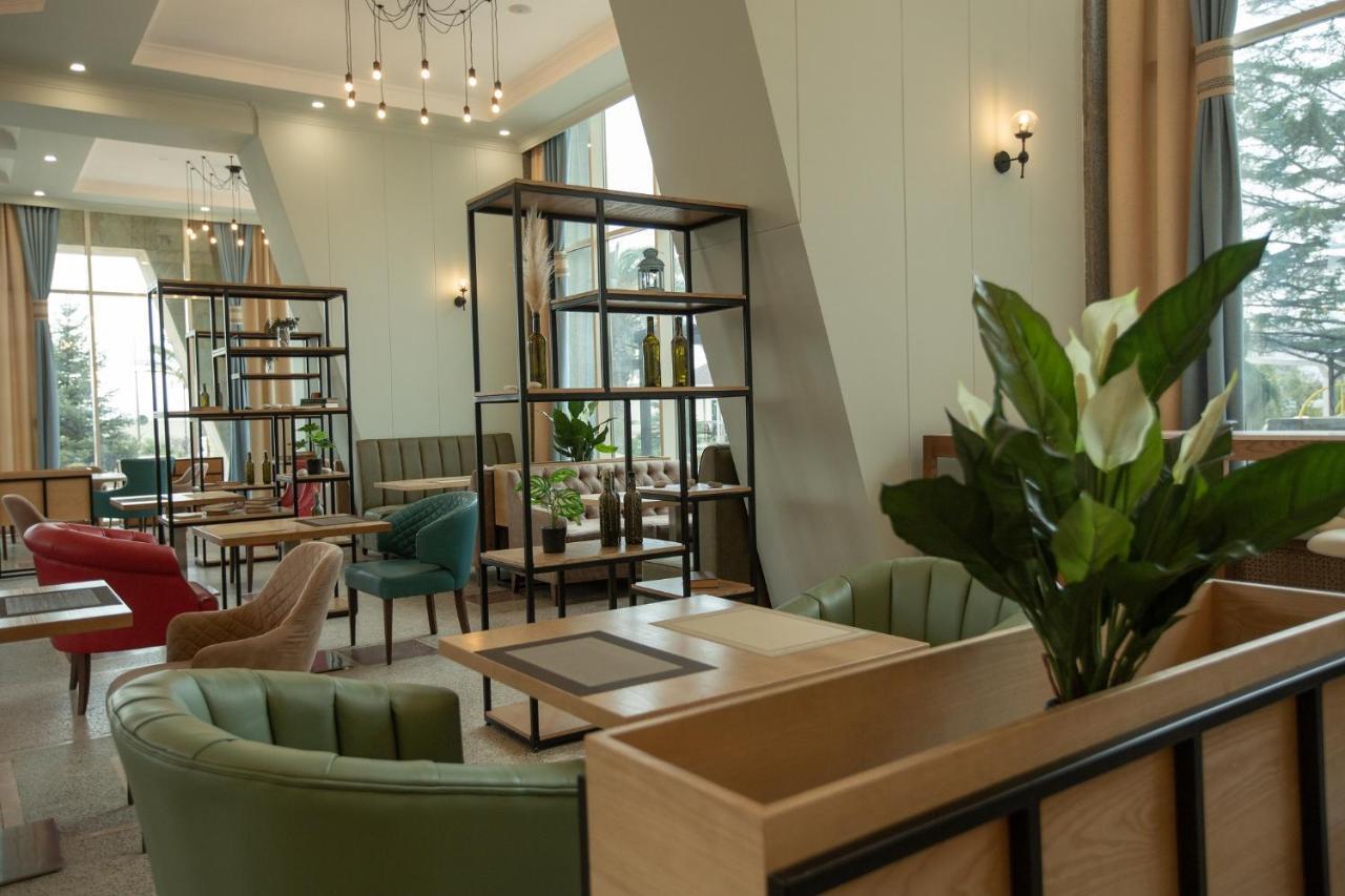 Amza Park Hotel Gagra Dış mekan fotoğraf