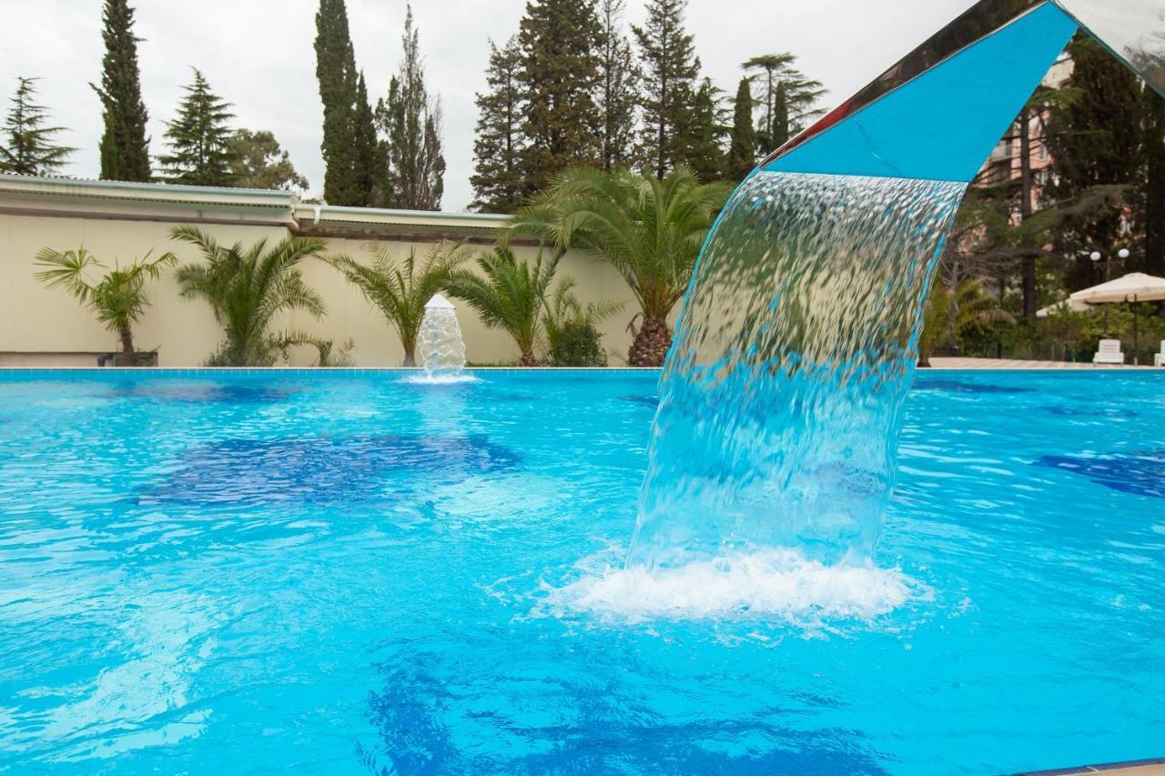 Amza Park Hotel Gagra Dış mekan fotoğraf